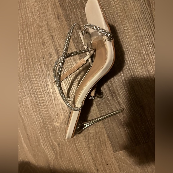 Be Mine High Heels - Picture 6 of 6